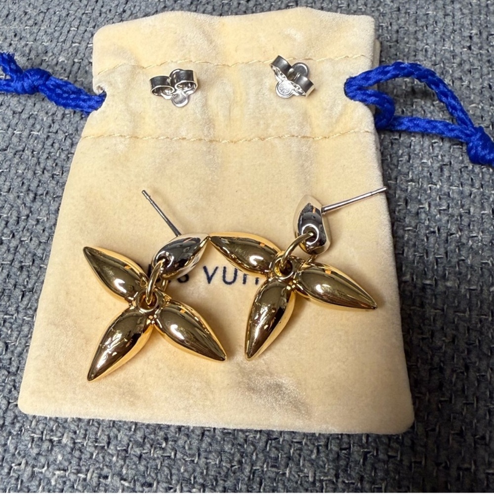 Louis Vuitton Berg Louisette earrings